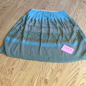 Multi colored skirt with sheer overlay, gold lining size 8 by CHRISTOPHER BANKS